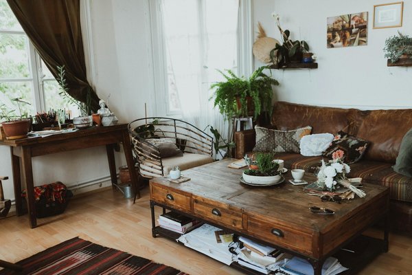 How Does the Architecture Reflect UK Regional Identity?